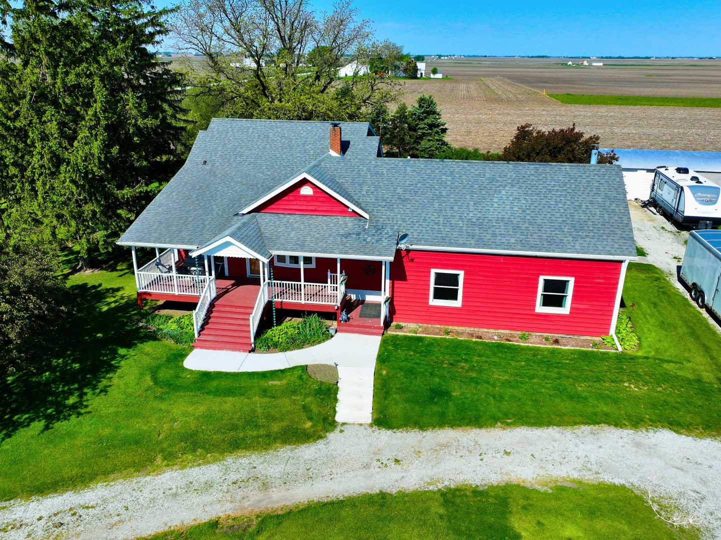 9619 E 11000 Road, Grant Park, IL 60940
