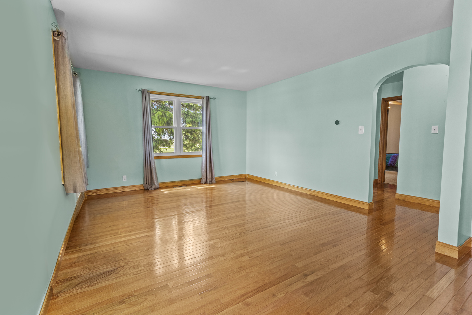 9619 E 11000 Road, Grant Park, IL 60940