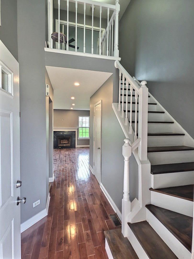 191 Lawn Court, Buffalo Grove, IL 60089