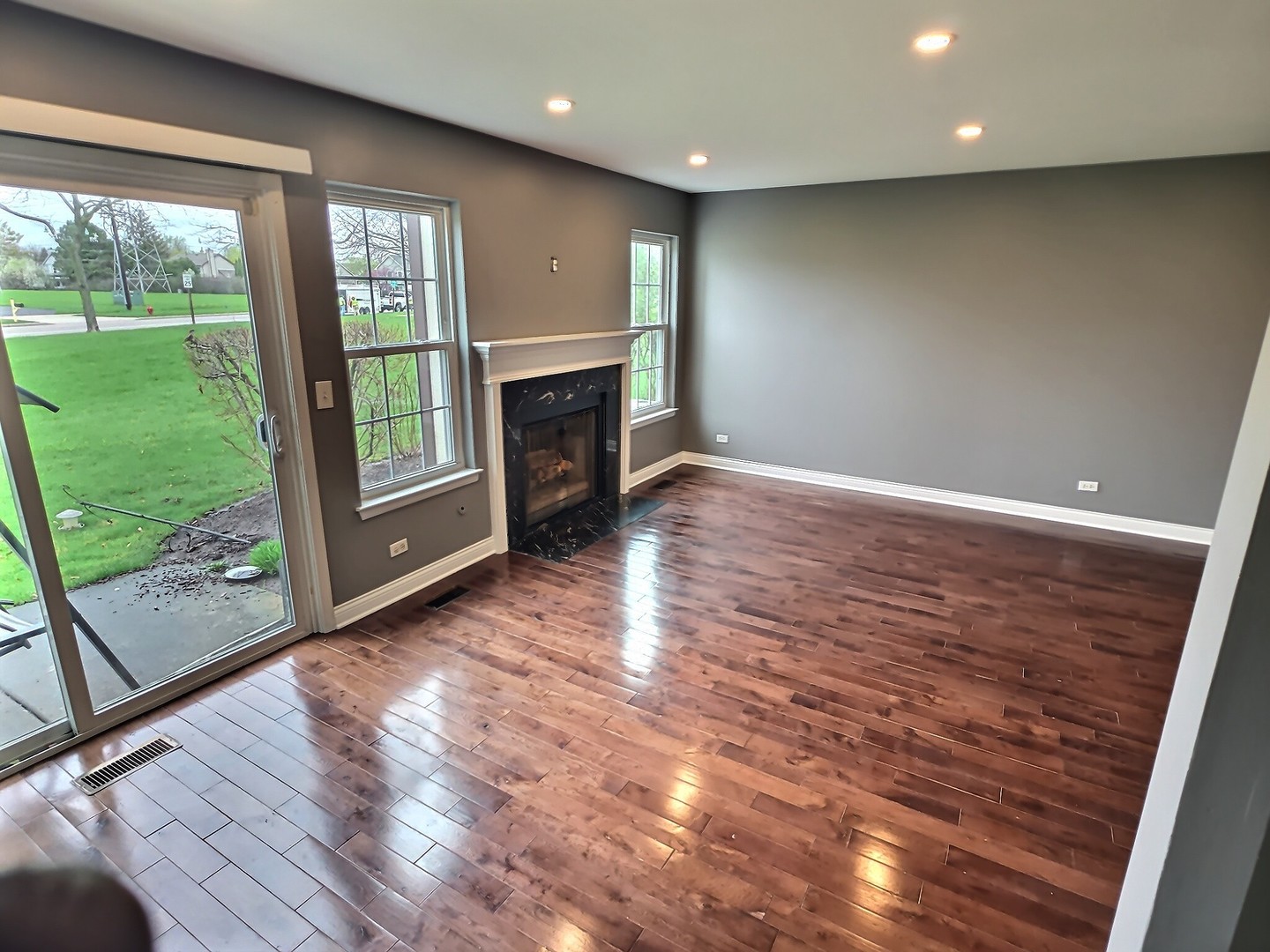 191 Lawn Court, Buffalo Grove, IL 60089