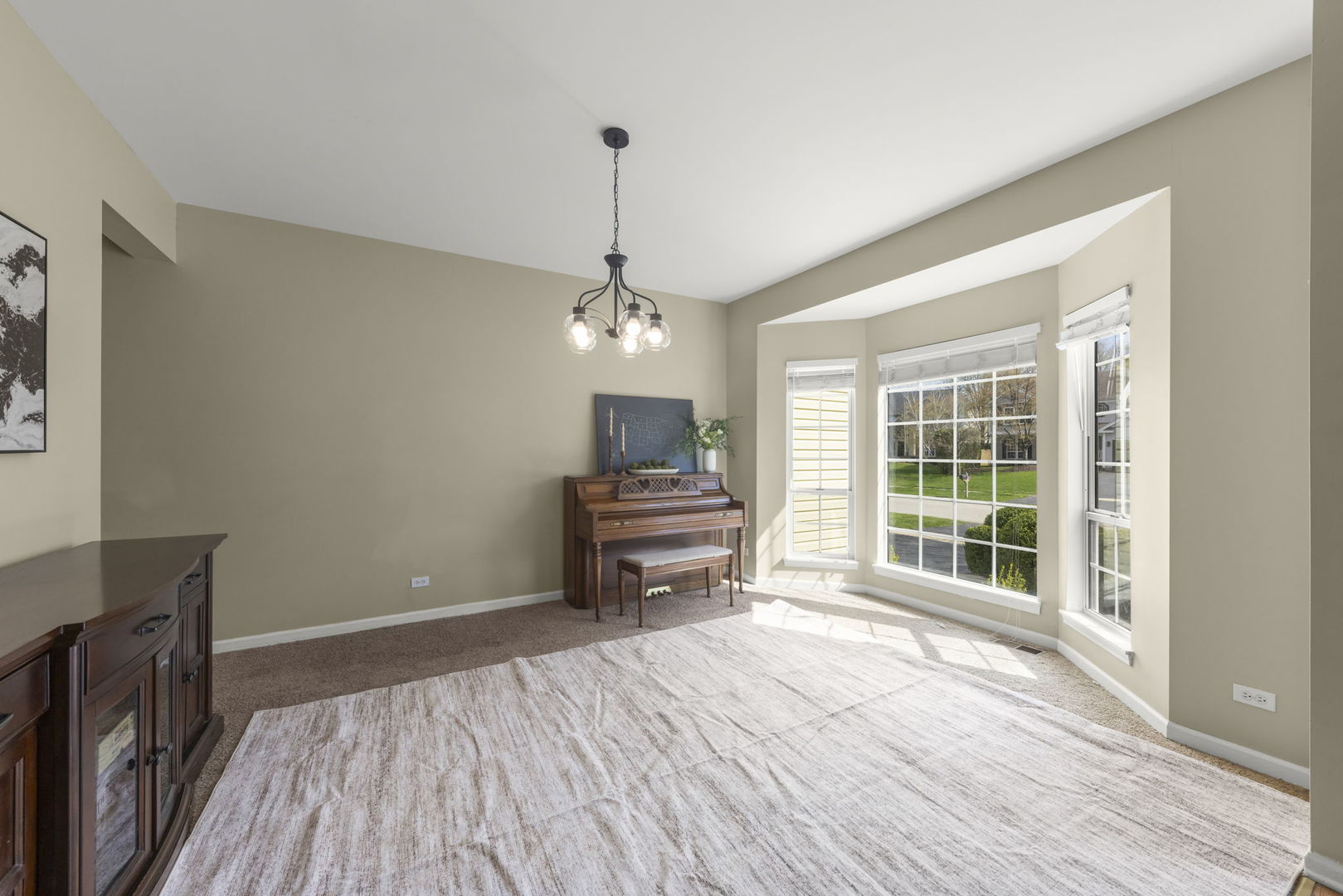 1240 Sandpiper Court, Grayslake, IL 60030