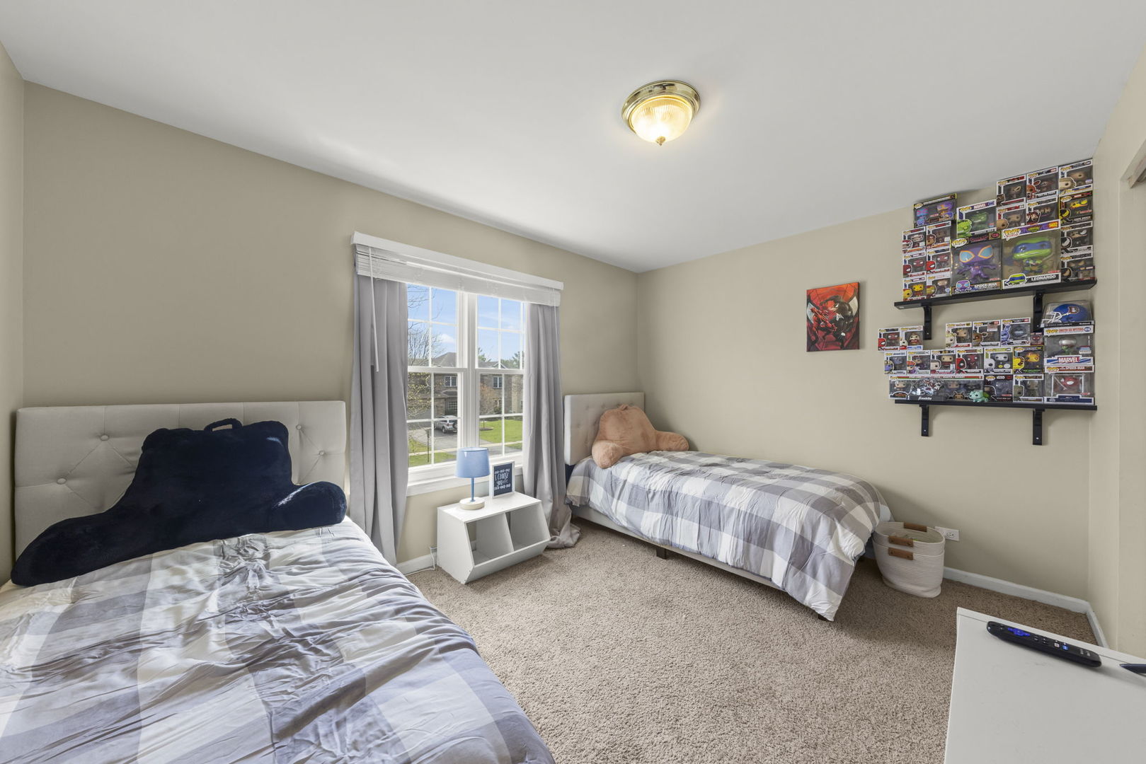 1240 Sandpiper Court, Grayslake, IL 60030