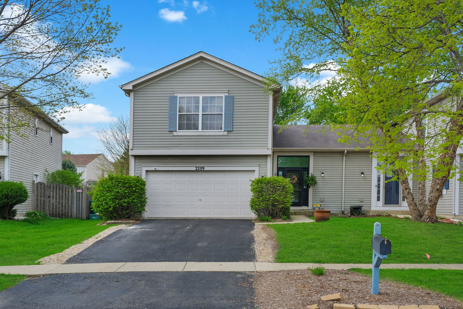 2209 Carpenter Avenue, Plainfield, IL 60586