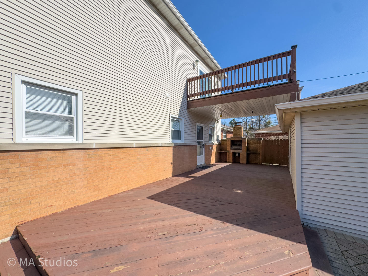 8912 Harms Road, Morton Grove, IL 60053