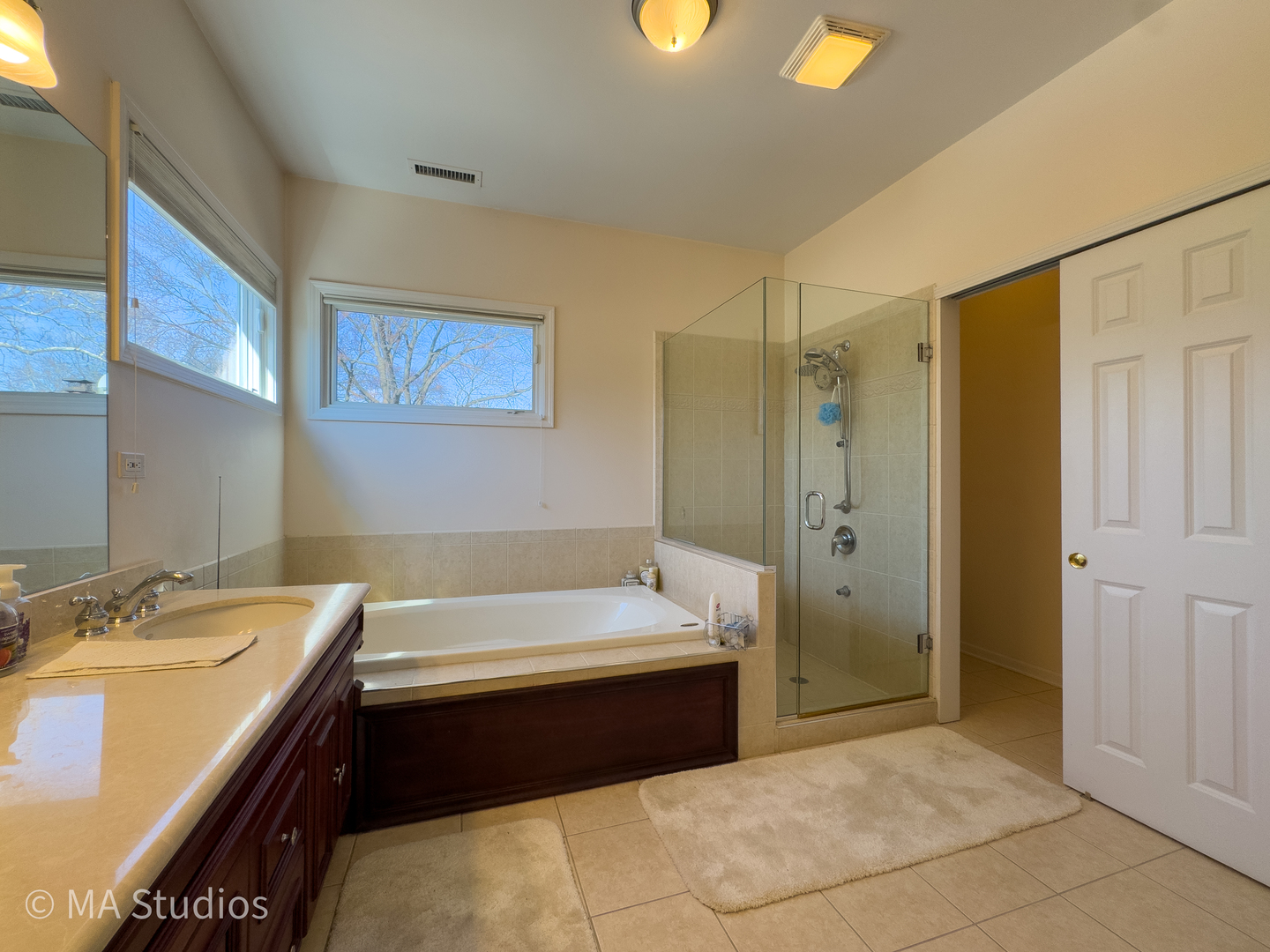 8912 Harms Road, Morton Grove, IL 60053