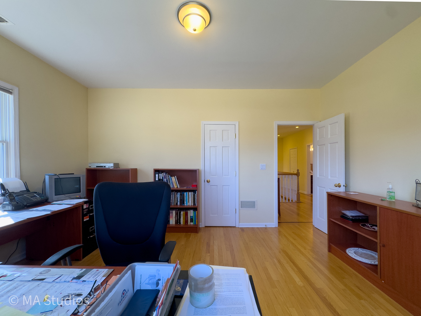 8912 Harms Road, Morton Grove, IL 60053