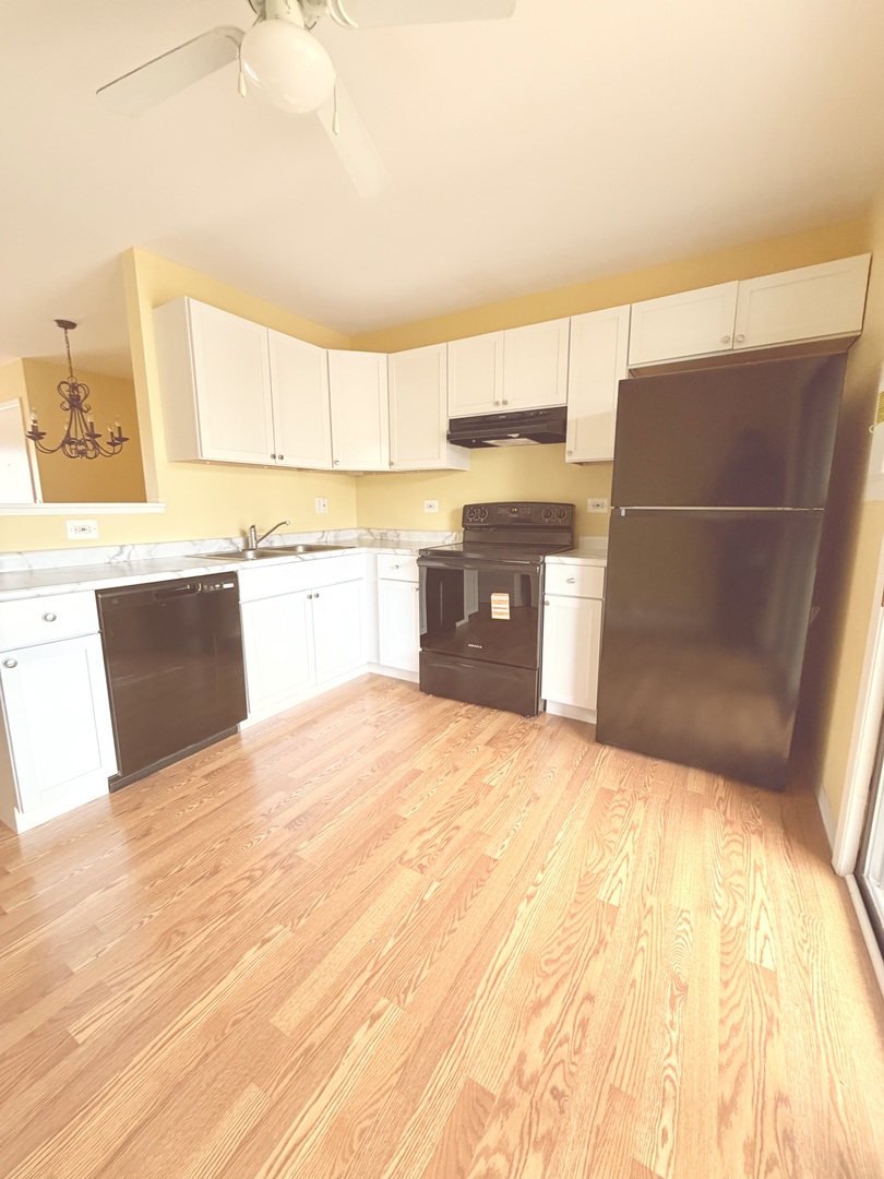 162 S Waters Edge Drive #301, Glendale Heights, IL 60139