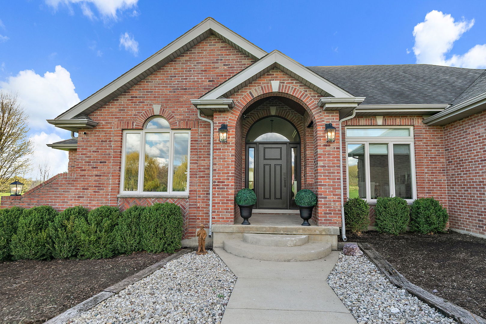 10703 Pebble Drive, Huntley, IL 60142