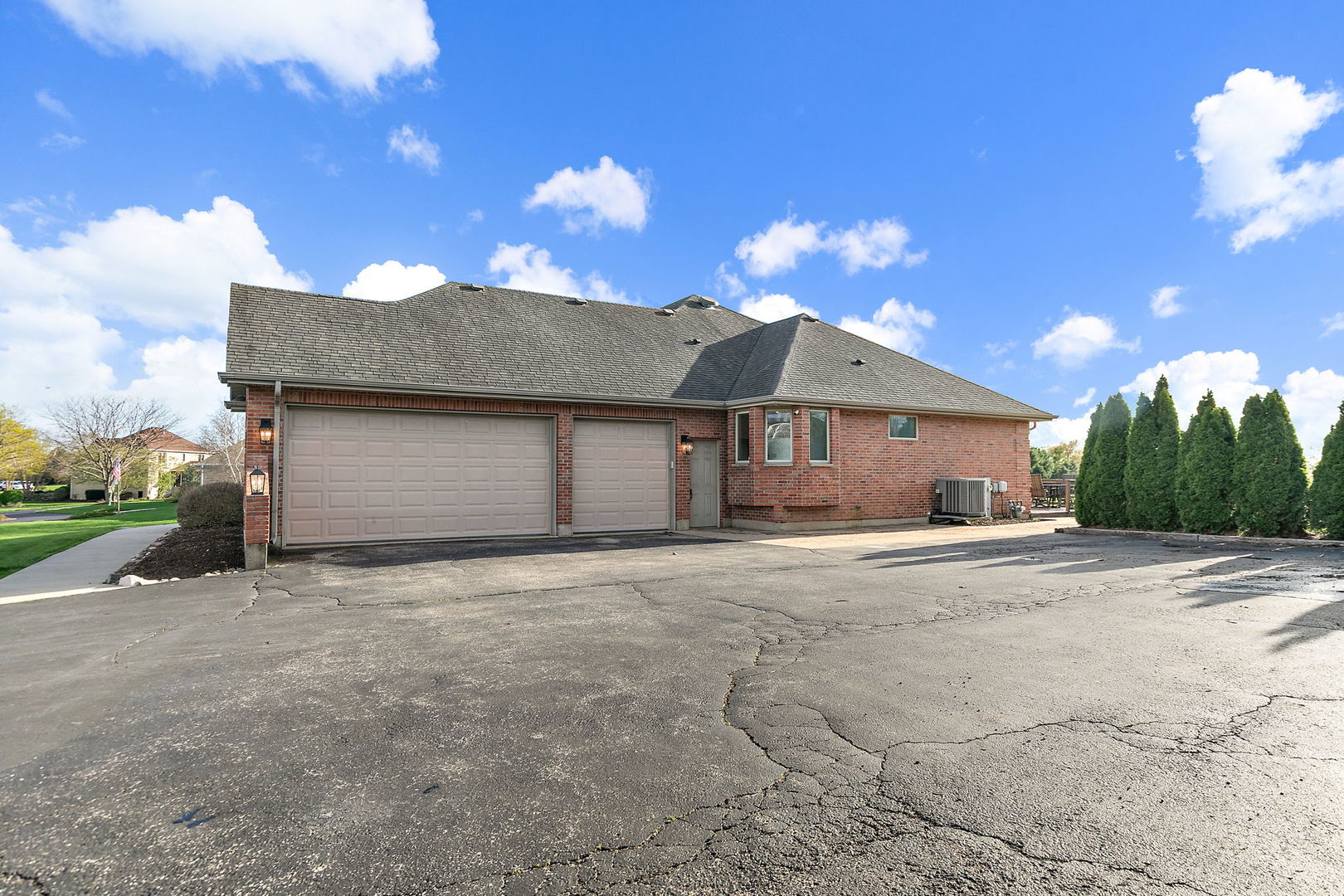 10703 Pebble Drive, Huntley, IL 60142