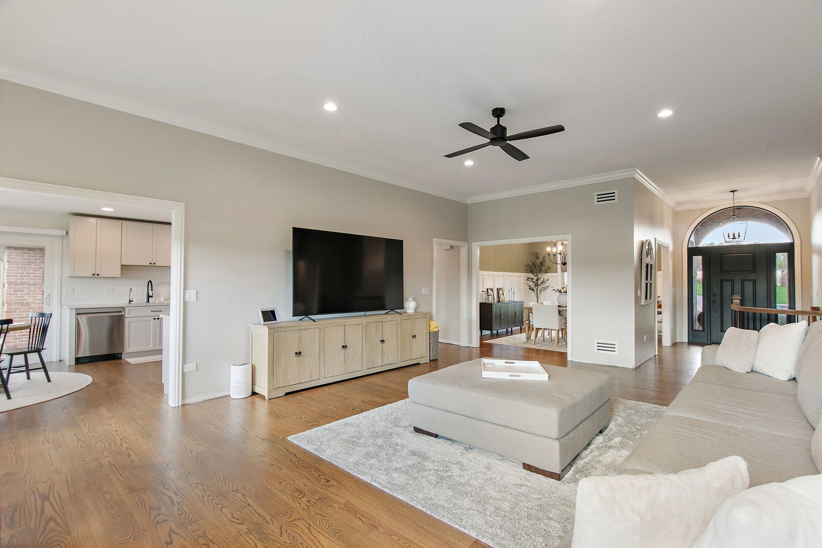 10703 Pebble Drive, Huntley, IL 60142