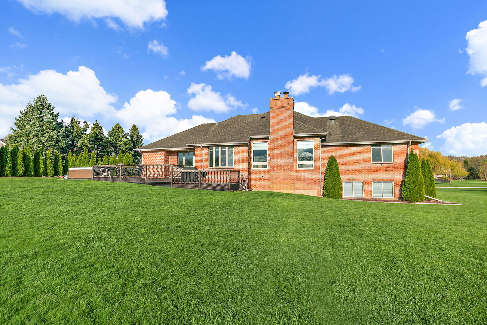 10703 Pebble Drive, Huntley, IL 60142