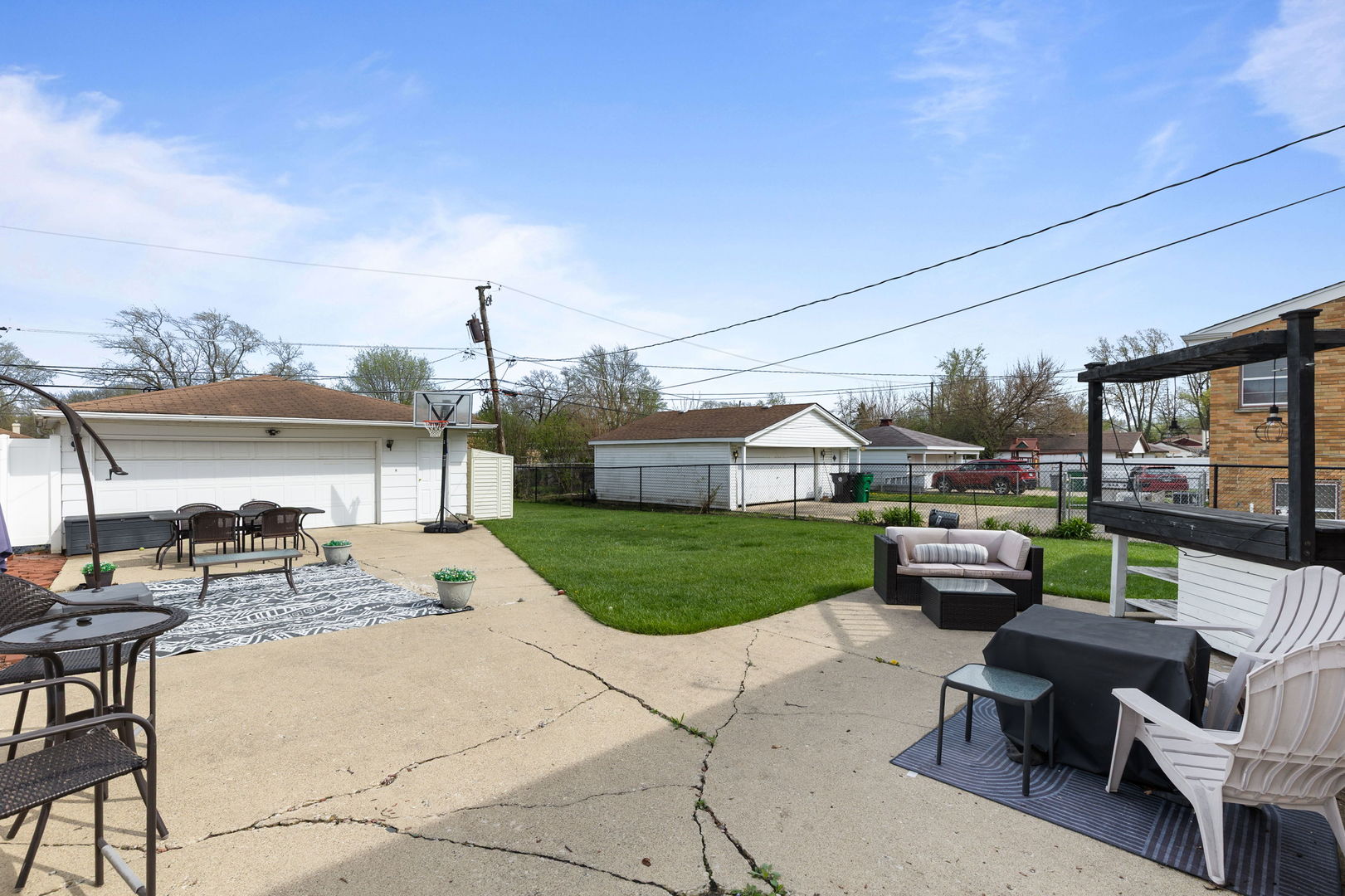 1637 Heidorn Avenue, Westchester, IL 60154