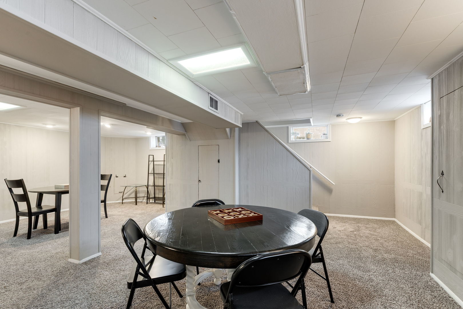 1637 Heidorn Avenue, Westchester, IL 60154