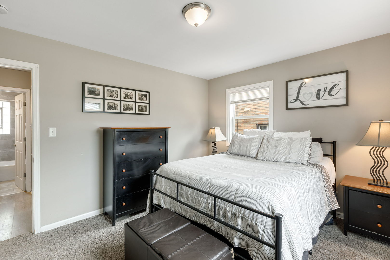 1637 Heidorn Avenue, Westchester, IL 60154