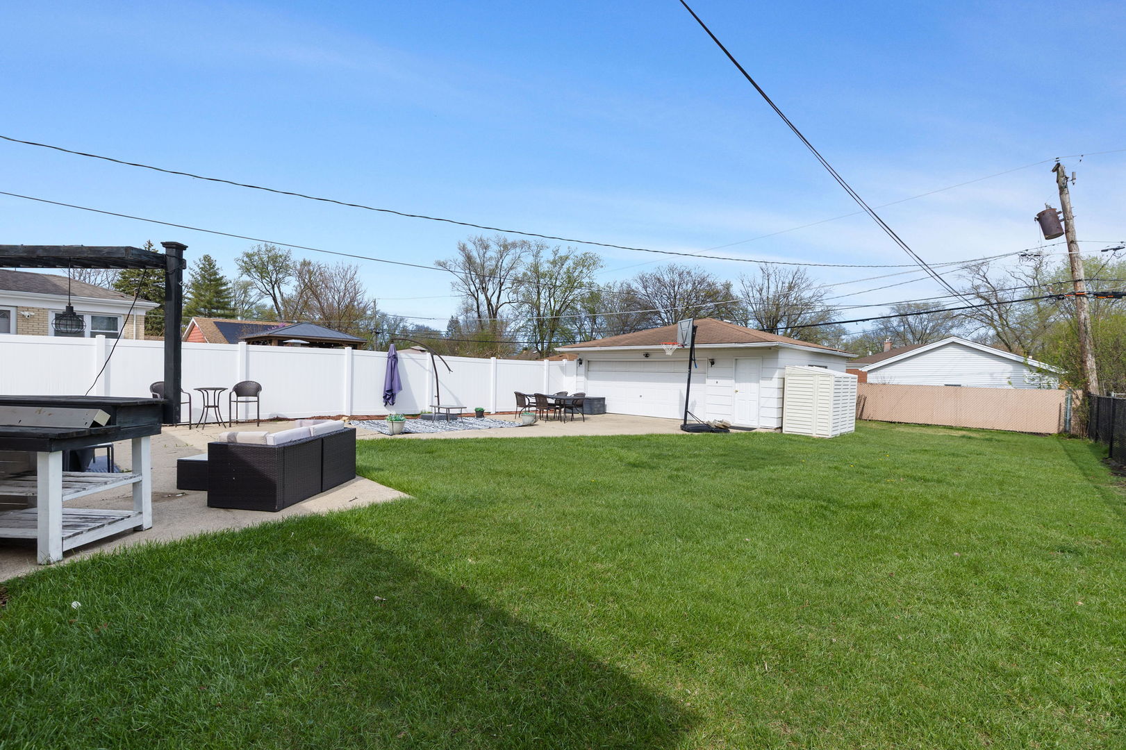 1637 Heidorn Avenue, Westchester, IL 60154