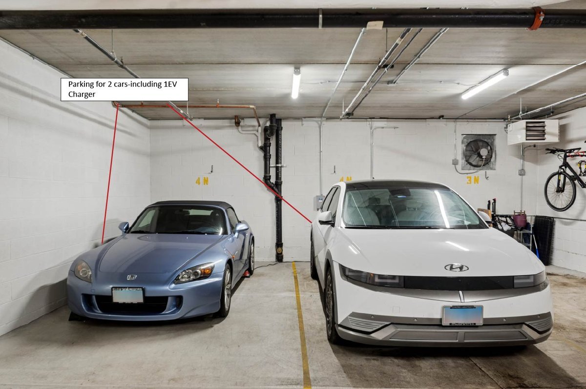 550 N Ogden Avenue #4N, Chicago, IL 60642