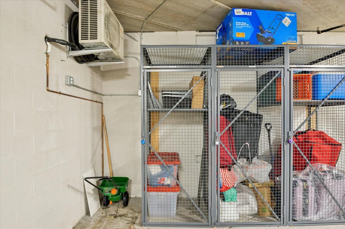 550 N Ogden Avenue #4N, Chicago, IL 60642