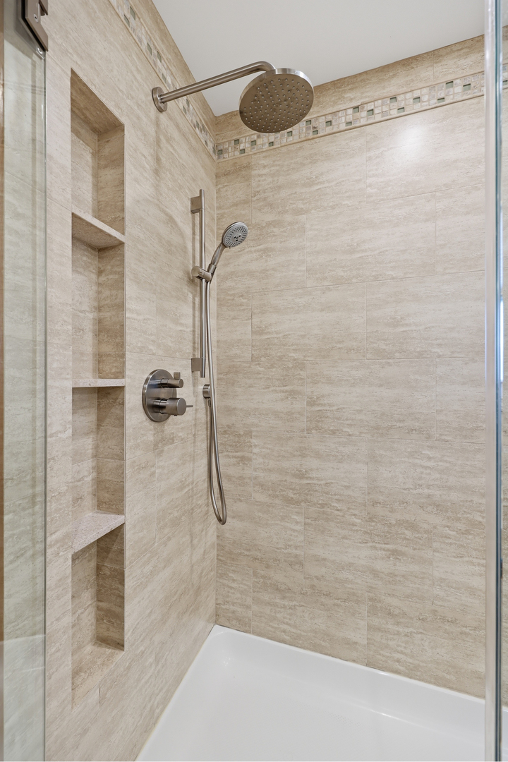 1846 Baltimore Drive, Elk Grove Village, IL 60007