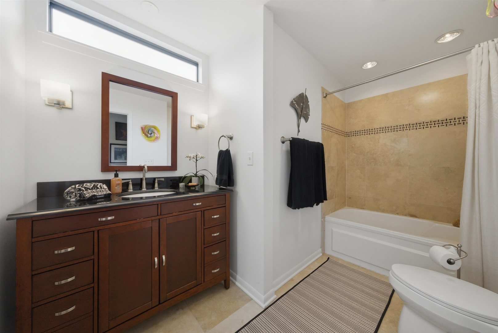 8005 Wildwood Lane, Darien, IL 60561