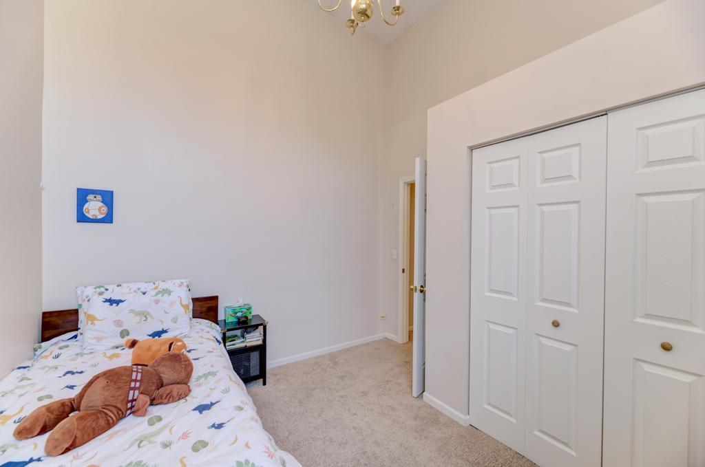 1679 W Ethans Glen Drive, Palatine, IL 60067