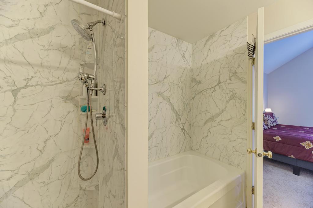 1679 W Ethans Glen Drive, Palatine, IL 60067