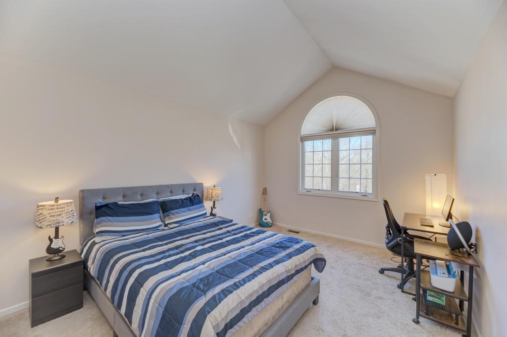 1679 W Ethans Glen Drive, Palatine, IL 60067