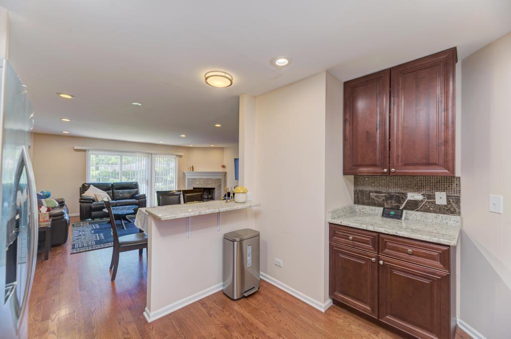 1679 W Ethans Glen Drive, Palatine, IL 60067