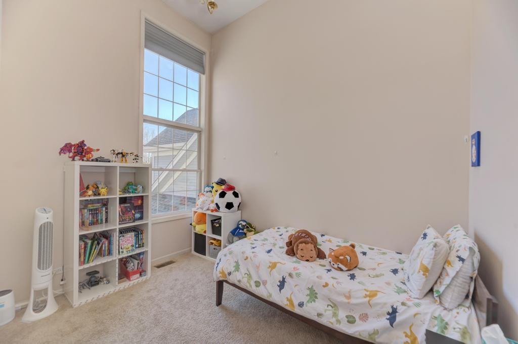 1679 W Ethans Glen Drive, Palatine, IL 60067