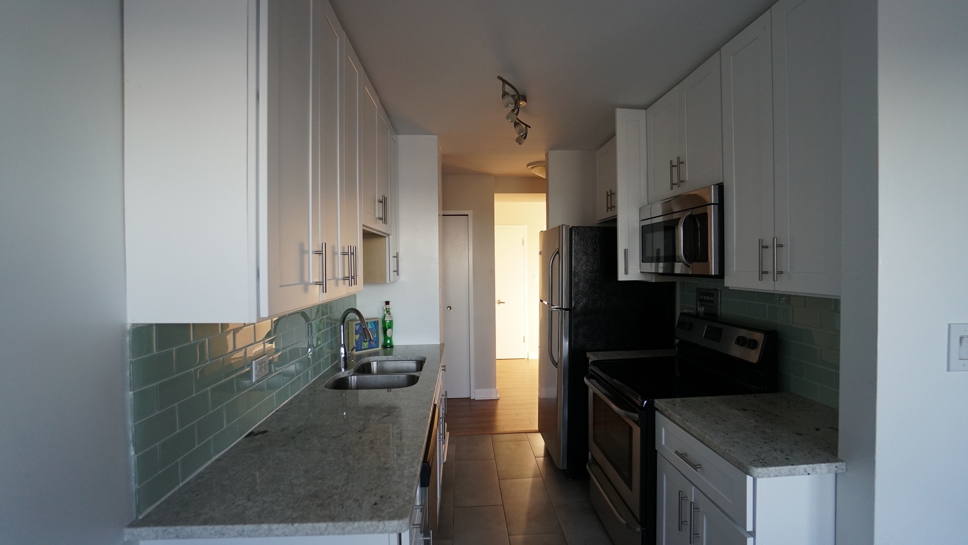 3410 N Lake Shore Drive #12N, Chicago, IL 60657