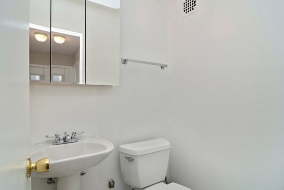 3410 N Lake Shore Drive #12N, Chicago, IL 60657