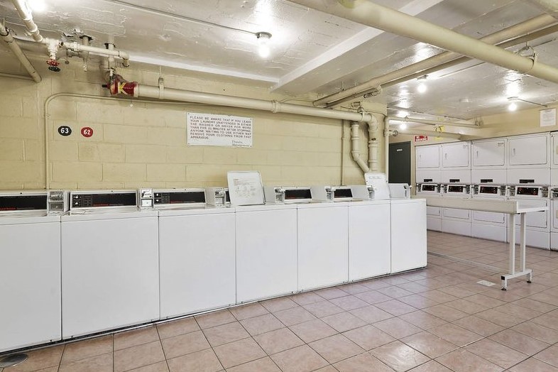 3410 N LAKE SHORE Drive #15E, Chicago, IL 60657