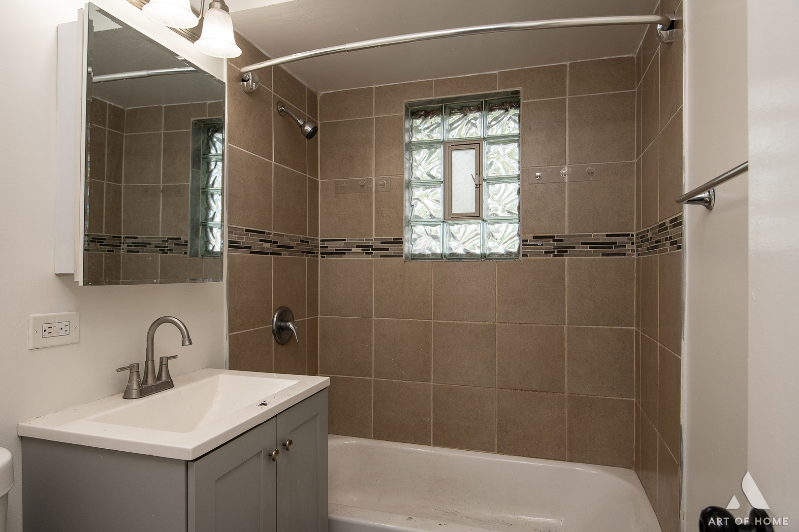 434 Mackinaw Avenue, Calumet City, IL 60409