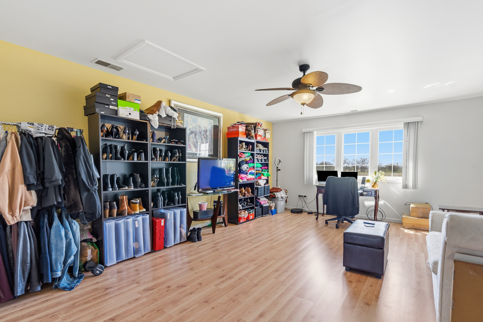 104 Iliad Drive, Tinley Park, IL 60477