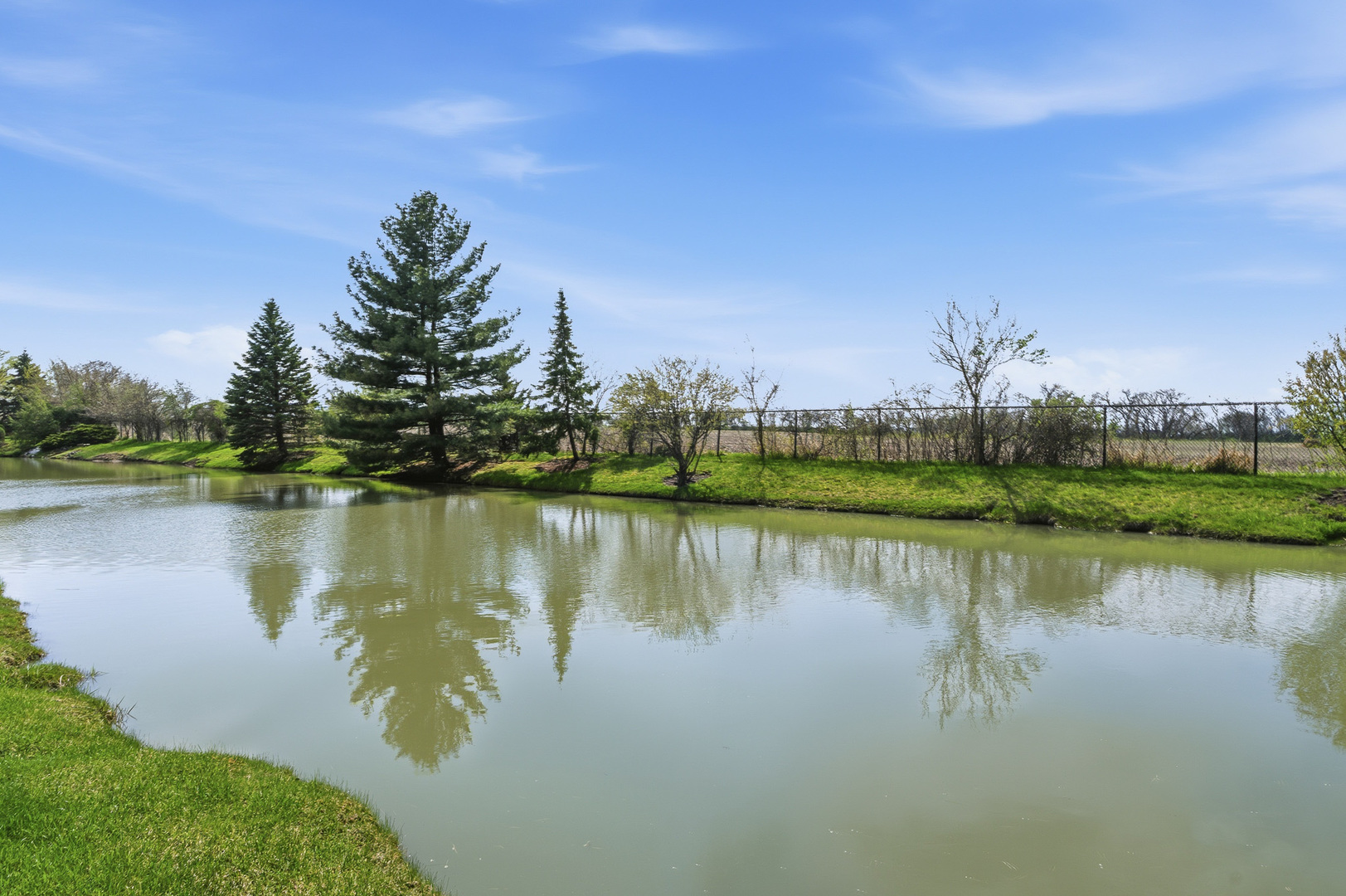 104 Iliad Drive, Tinley Park, IL 60477