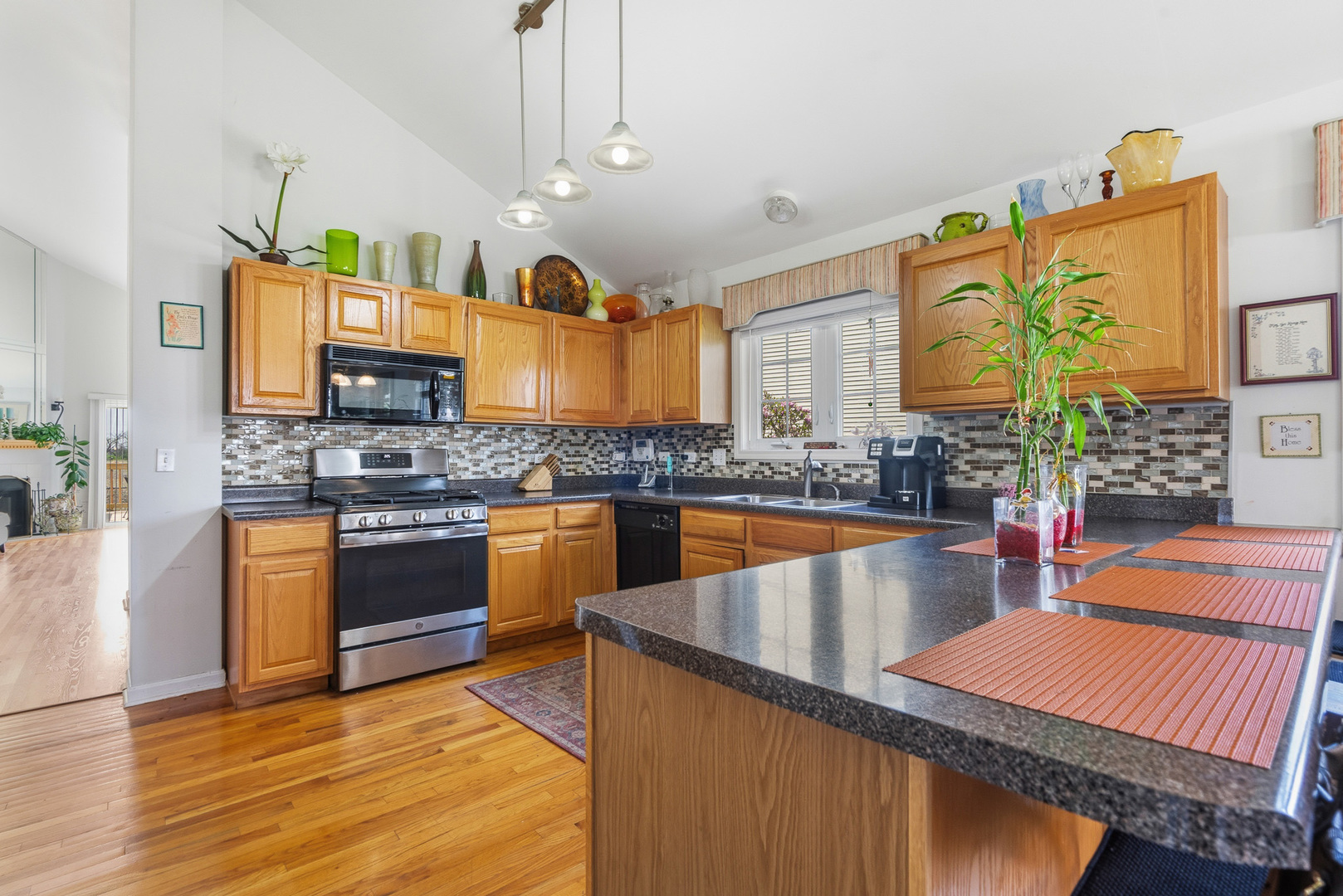 104 Iliad Drive, Tinley Park, IL 60477