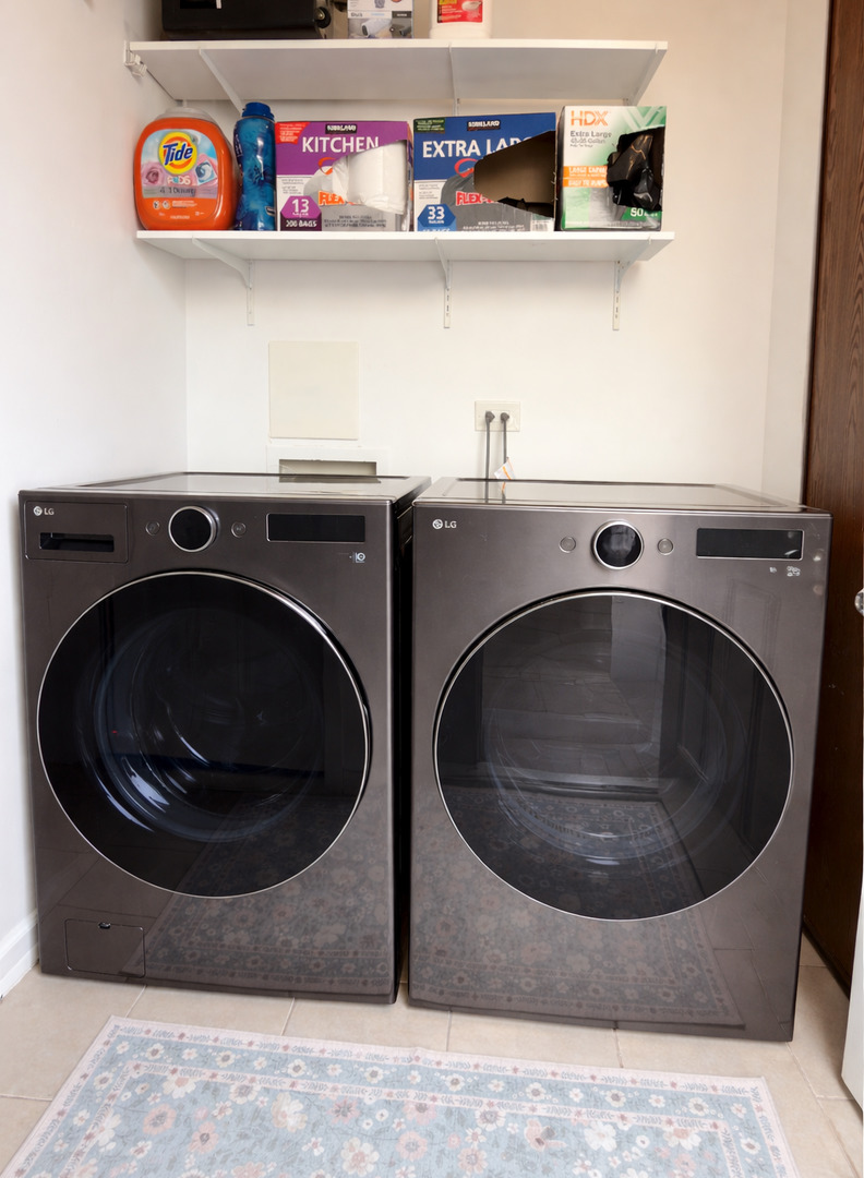 2S460 Cynthia Drive, Warrenville, IL 60555