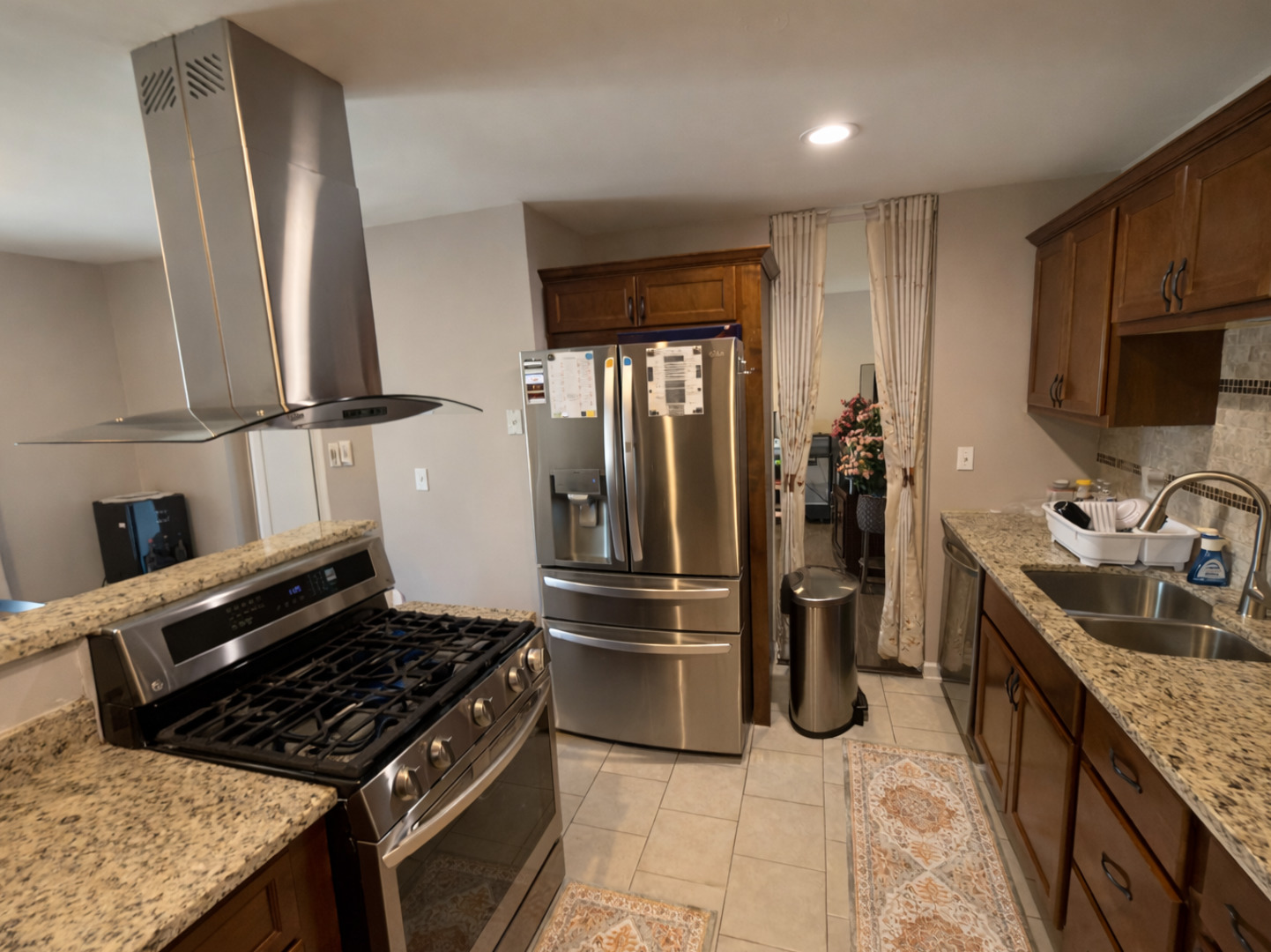 2S460 Cynthia Drive, Warrenville, IL 60555