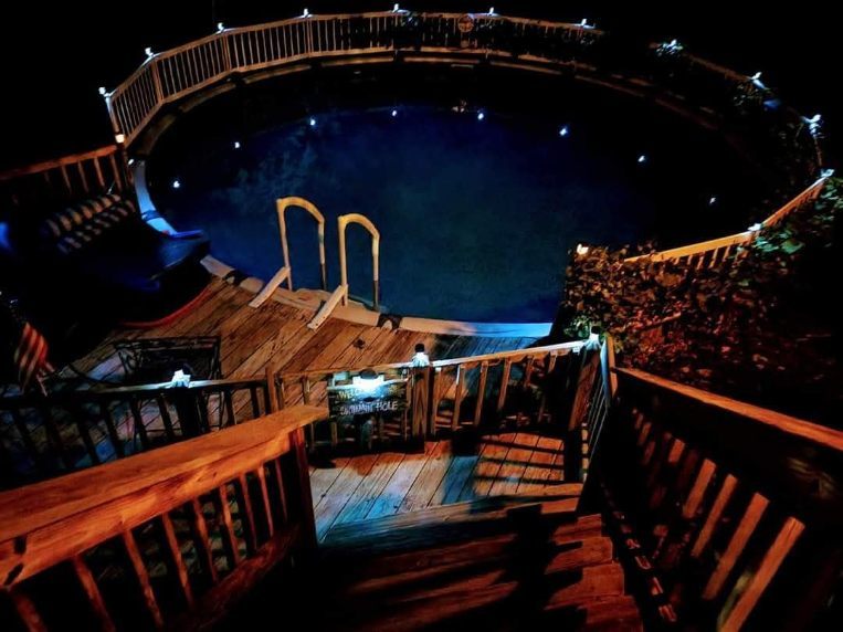 9215 S 83rd Avenue, Hickory Hills, IL 60457