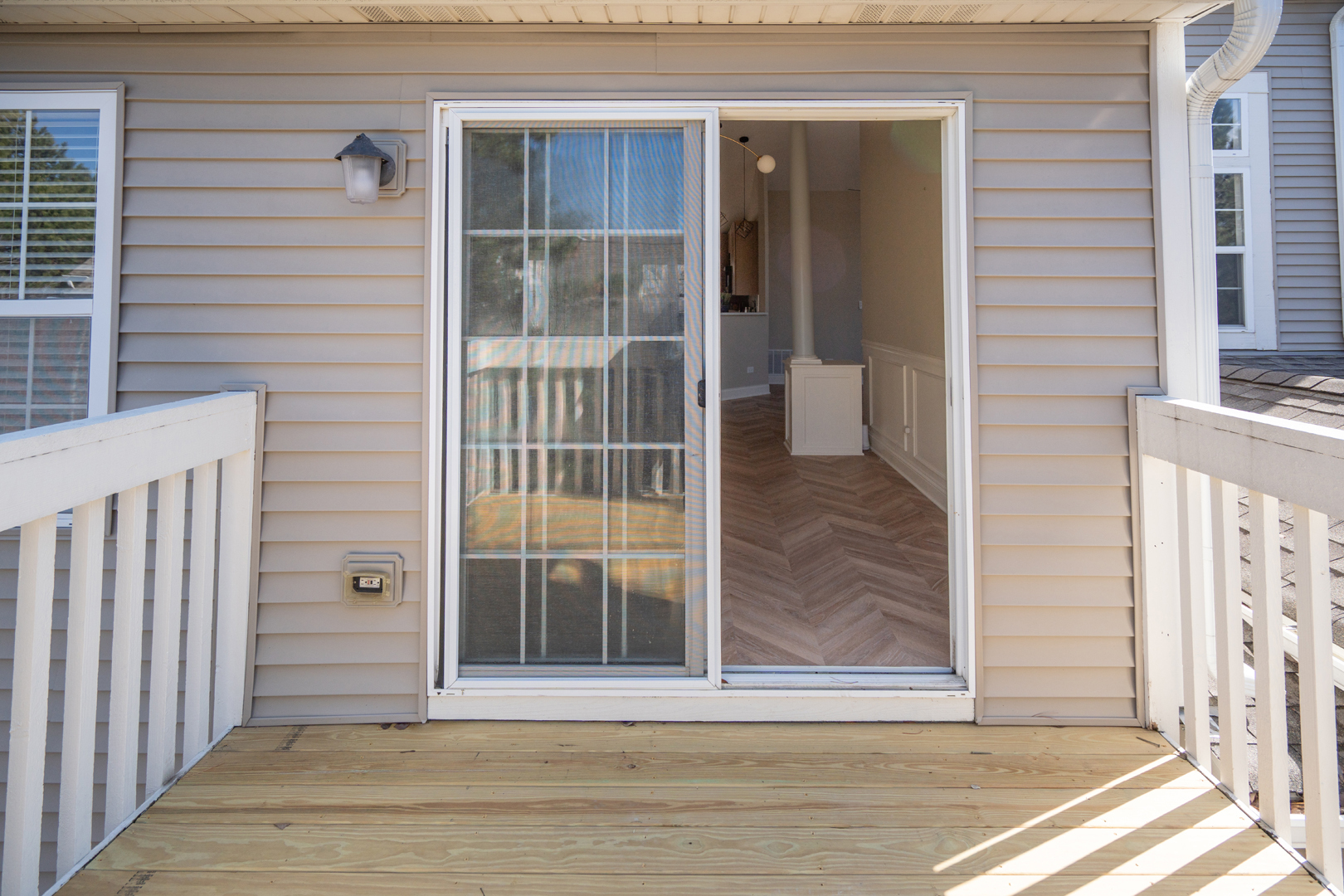 2835 Rutland Circle #202, Naperville, IL 60564