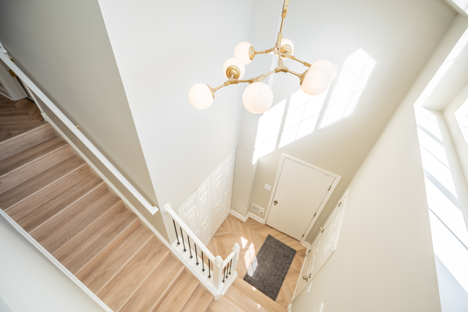 2835 Rutland Circle #202, Naperville, IL 60564