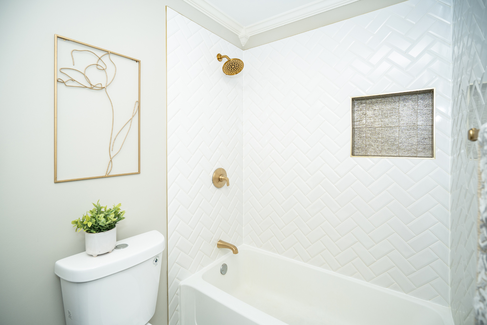 2835 Rutland Circle #202, Naperville, IL 60564