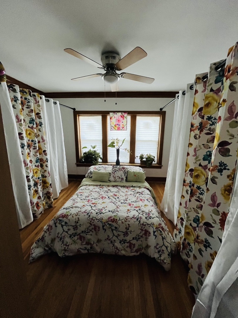 5133 W Wrightwood Avenue #2, Chicago, IL 60639