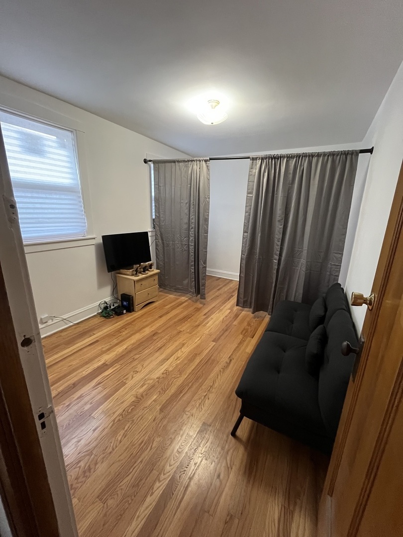 5133 W Wrightwood Avenue #2, Chicago, IL 60639