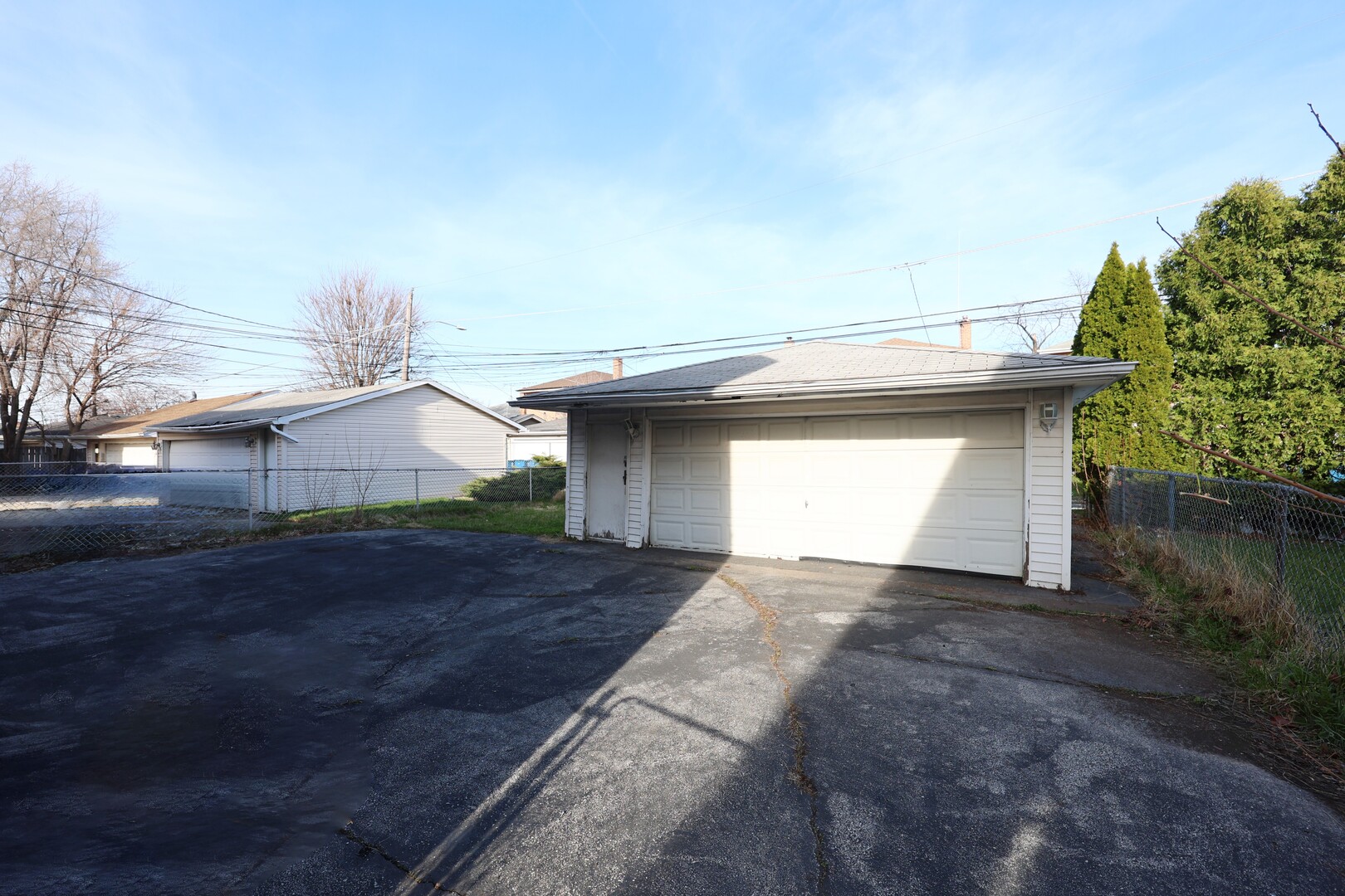 333 Luella Avenue, Calumet City, IL 60409