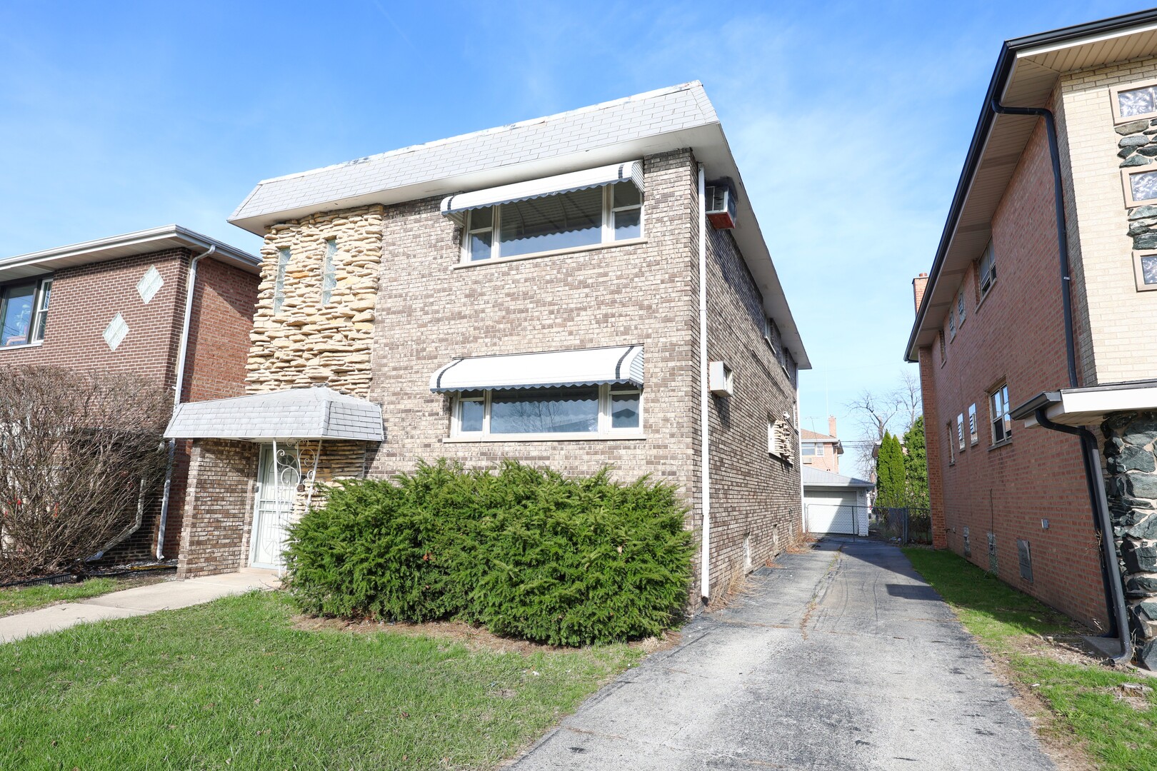 333 Luella Avenue, Calumet City, IL 60409