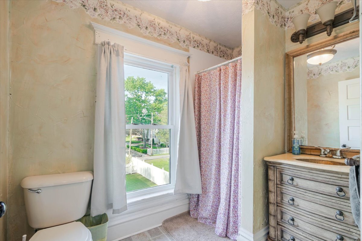 117 W Humiston Street, Pontiac, IL 61764