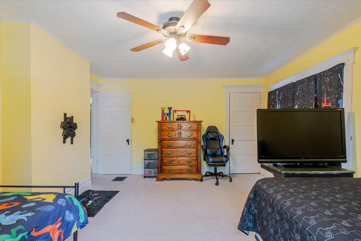 117 W Humiston Street, Pontiac, IL 61764