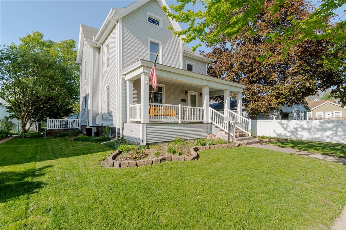 117 W Humiston Street, Pontiac, IL 61764