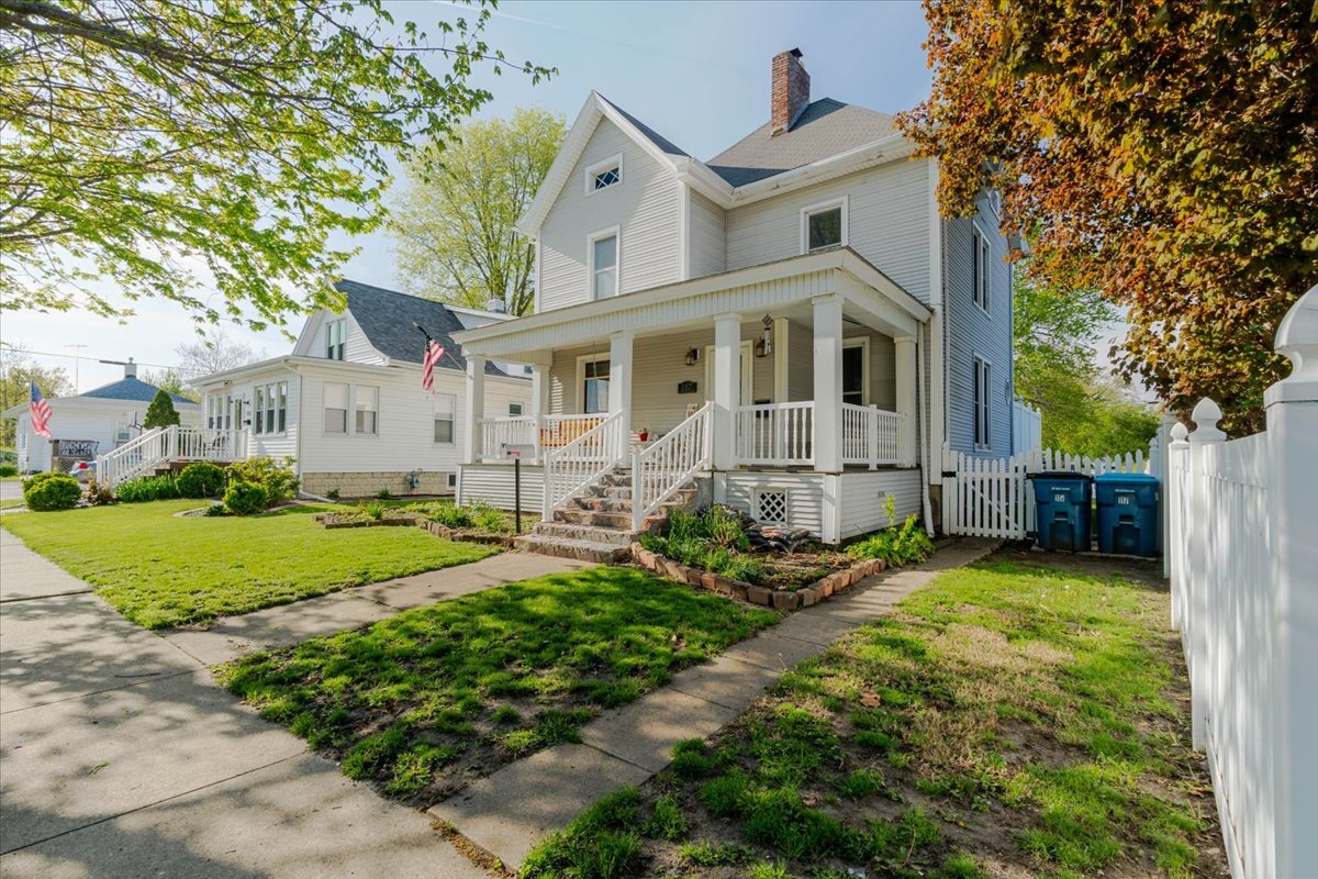 117 W Humiston Street, Pontiac, IL 61764