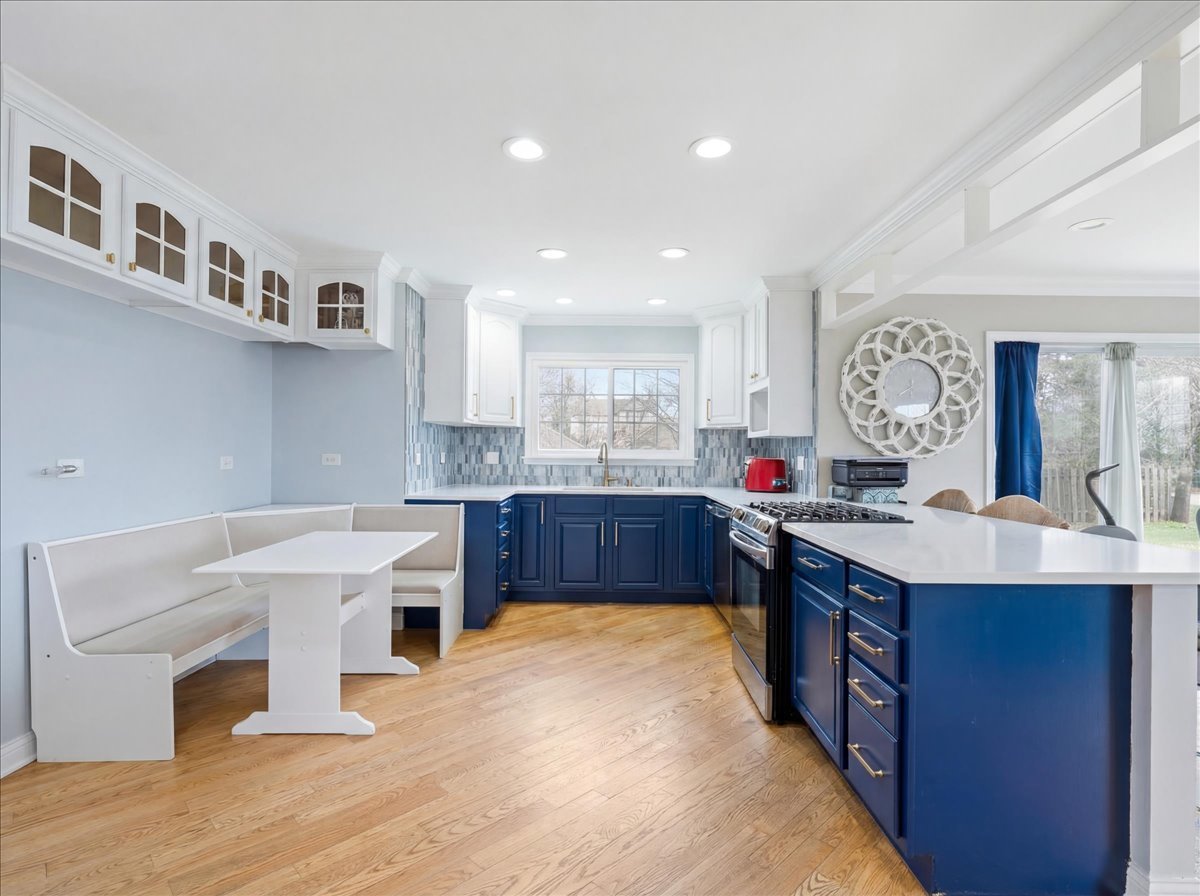 4309 Market Street, Crystal Lake, IL 60012